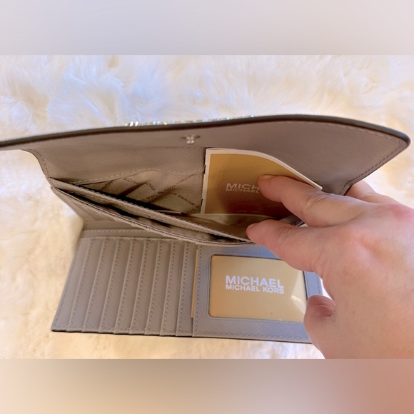 MK! Trifold Leather Wallet/Ash Gray/Jet Set Travel - Picture 6 of 16